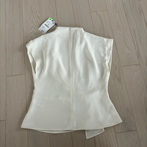ZARA Ruched Waist Blouse - Picture 3 of 5